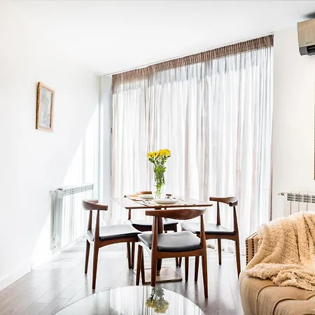 Arcadia Center New Build Apartment